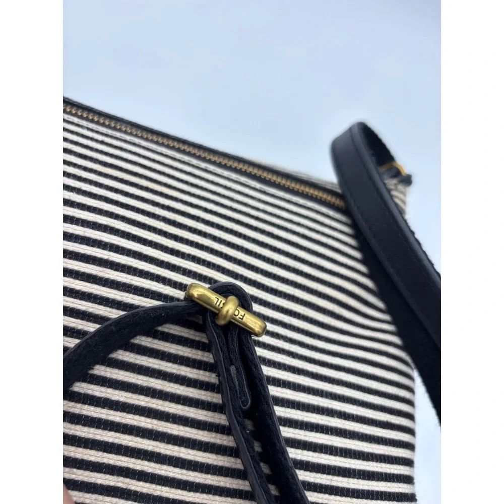 FOSSIL Striped Leather Crossbody Handbag Bag Black Brown‎ Gold Brass Prep Medium
